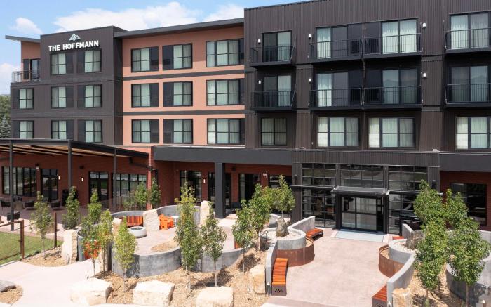 The Hoffmann Hotel Basalt Aspen, Tapestry Collection Hilton