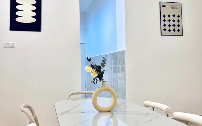 HeySnowy#Single Semi-D #FreeNetflix #gated&guarded