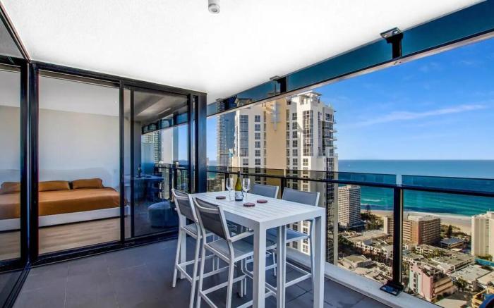 Circle On Caville 33rd Floor Apartment Ocean Views