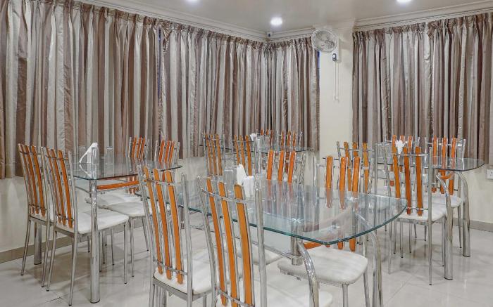 Townhouse Oak Orchard Hotel