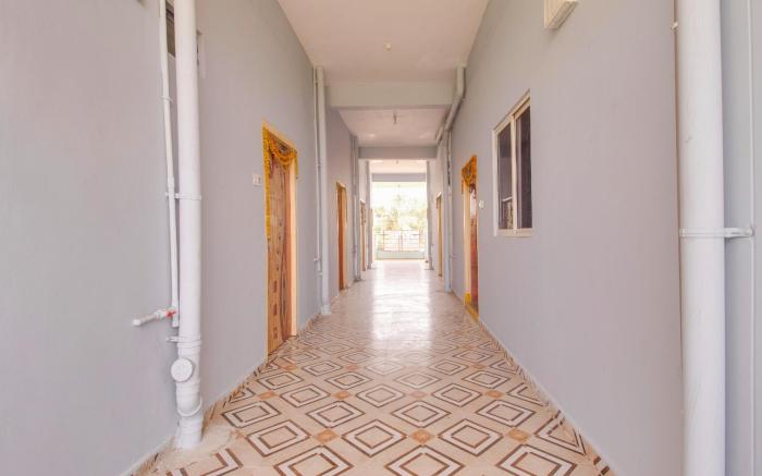 Hotel O G7 Residency