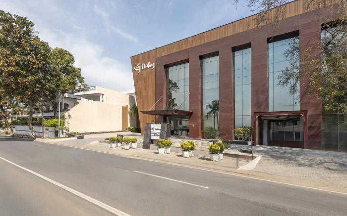 Sterling Borderland Amritsar
