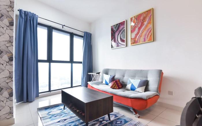 Central & Cozy 2BR Continew Apt Near IKEA and TRX