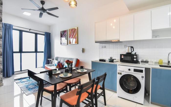 Central & Cozy 2BR Continew Apt Near IKEA and TRX