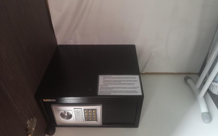 Studio | Netflix &43" TV | 200mbs net | great view