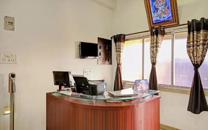 Goroomgo Laxmi Guest House Jadavpur Kolkata
