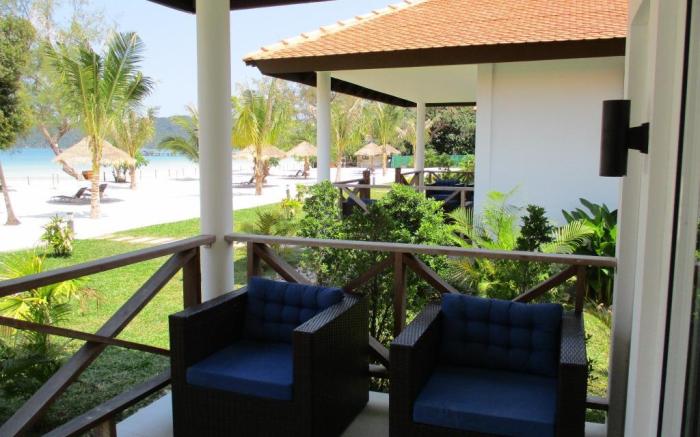 Saracen Bay Resort