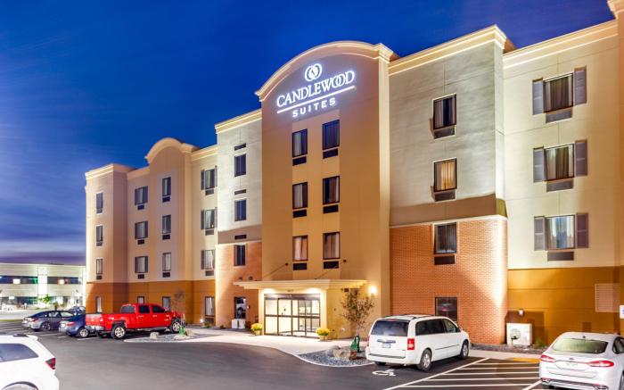Candlewood Suites Eau Claire I-94