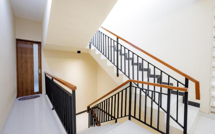 Urbanview Hotel Syariah The Ragunan Residence Cilandak