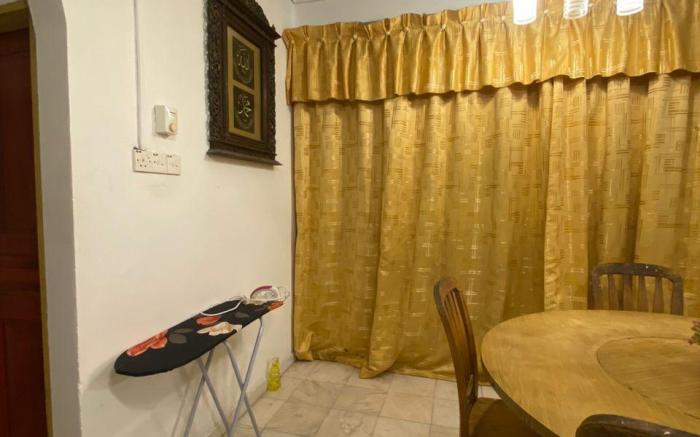 Dhia Azmira Homestay