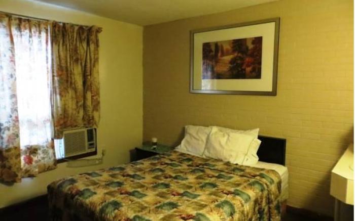 Good Night Inn