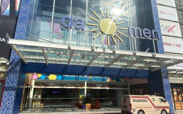 Damen  2 Bedroom Nearby Sunway Subang by DW