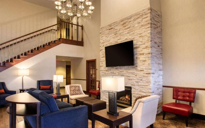 Comfort Suites Milwaukee Airport