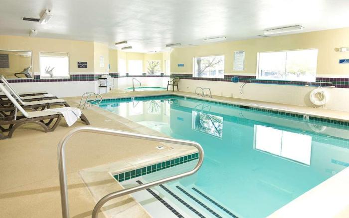Crystal Inn Hotel & Suites - Midvalley