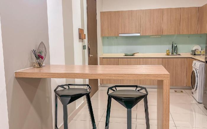 Starry x Studio - 2 QUEEN BED - 4pax* Free Netflix