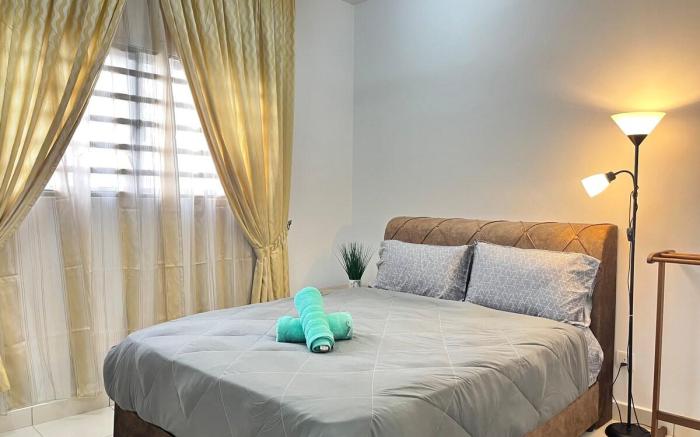 Alanis Studio @ KLIA Transit