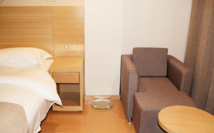 GreenTree Inn Luan Huoshan County Yingjia Avenue Express Hotel