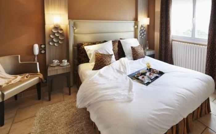 Pont du Chalon Hotel and Restaurant