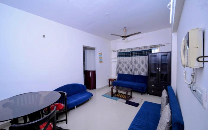 Classy 1 BHK, near Viviana Mall with Parking