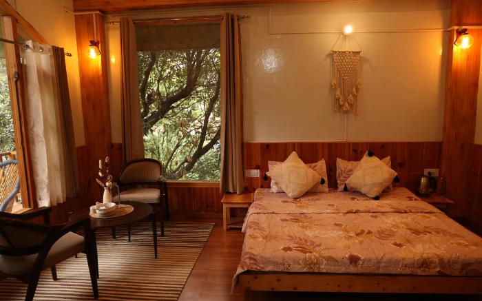 Boho Grove Cafe & Stay 