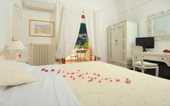 Villa Mary Suites