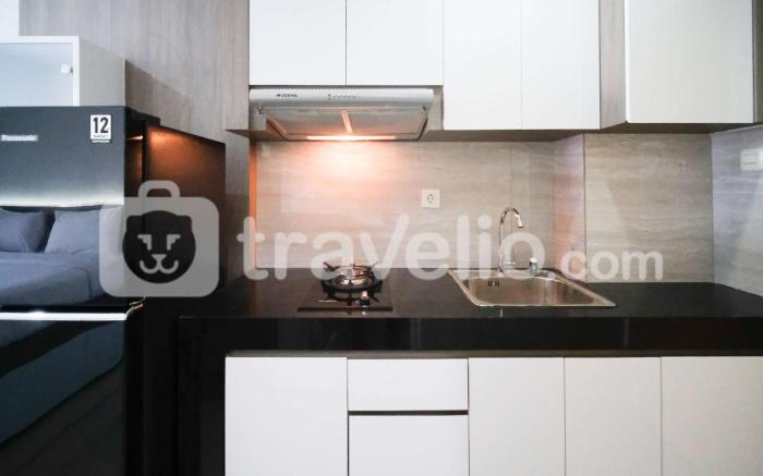 Tidy & Comfy Studio @ Bale Hinggil Apt By Travelio