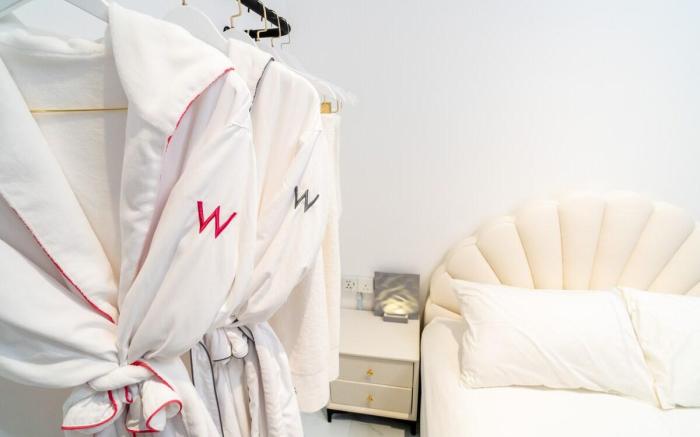 Skyscraper 65 KL Highest Outdoor Bathtub Penthouse