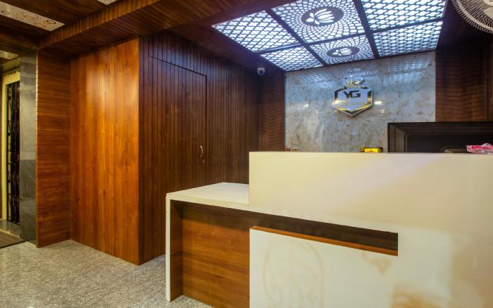 Itsy Hotels Yogeshwara Grand