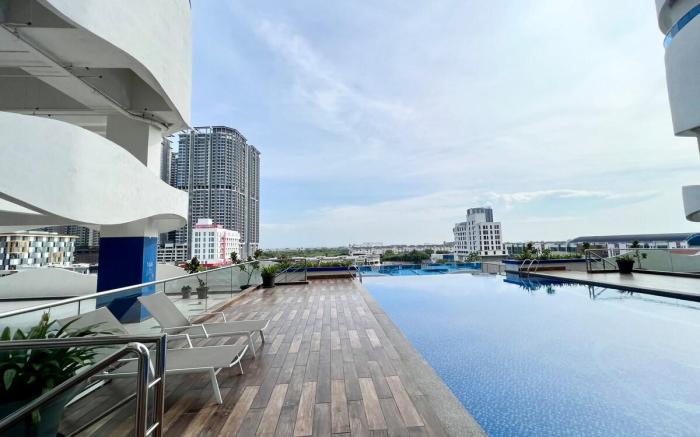 Kota Laksamana 5pax apt nr jonker/klebang/tengkera