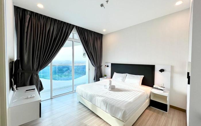 Kota Laksamana 5pax apt nr jonker/klebang/tengkera