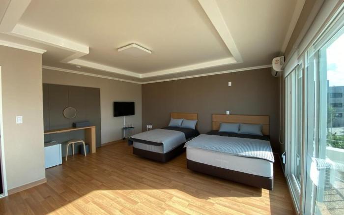 Yangyang Happy House Pension