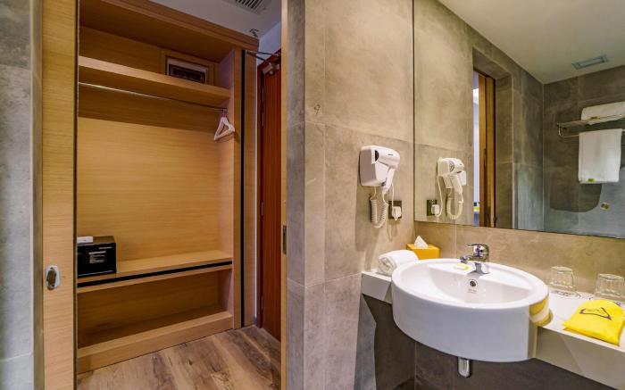 Yello Hotel Harbour Bay Batam