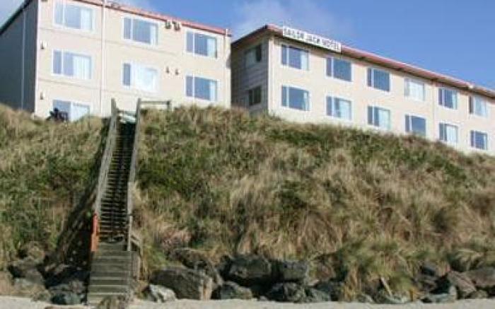 Sailor Jack Oceanfront Motel