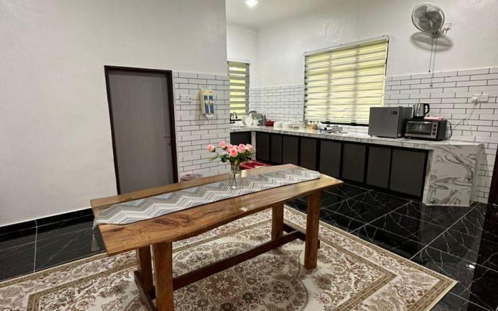 Rania Riverview Guesthouse