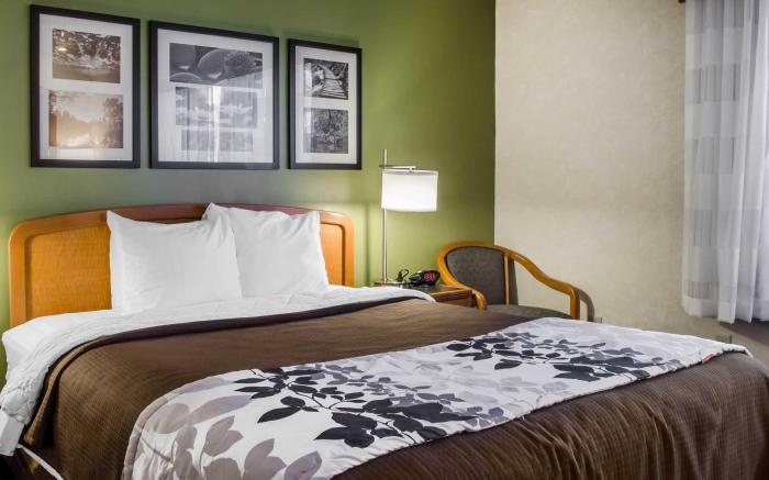 Sleep Inn & Suites