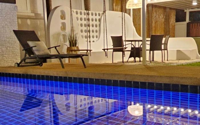 Arom D Pool Villa Pattaya by May