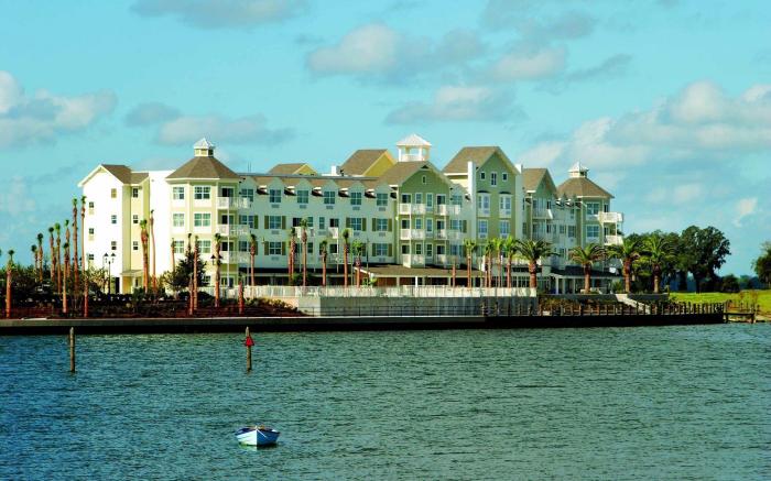 The Waterfront Inn