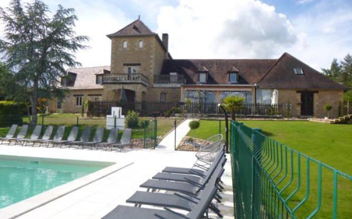 Logis hotel-restaurant les collines 59 route des cretes
