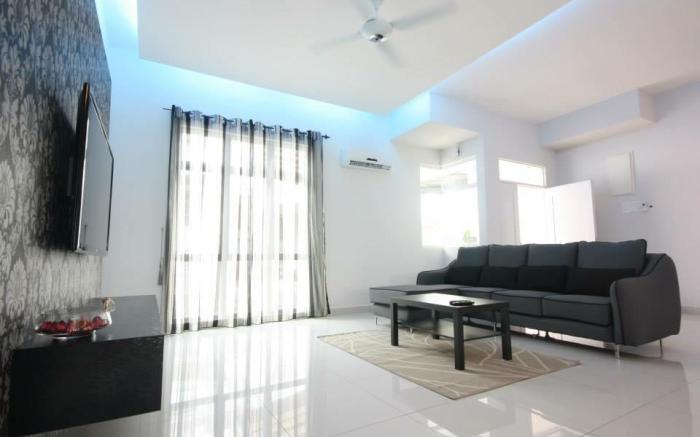 Luxury Villa@Shamrock Beach, Batu Ferringhi,Penang