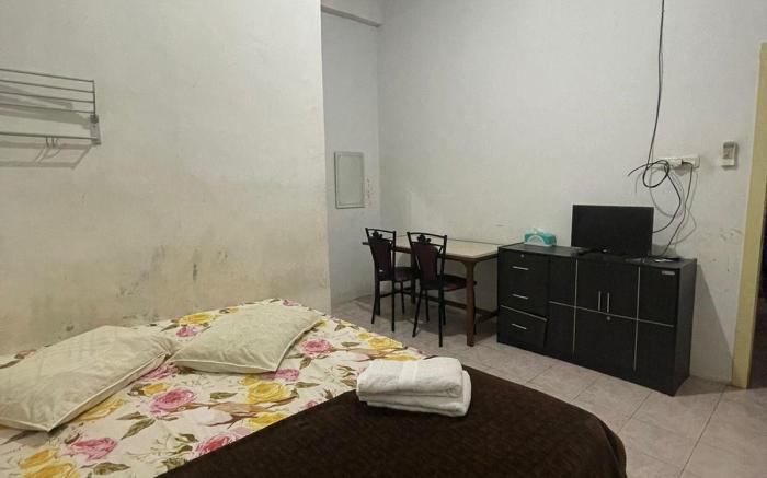 SPOT ON 93270 Handisa Homestay Syariah