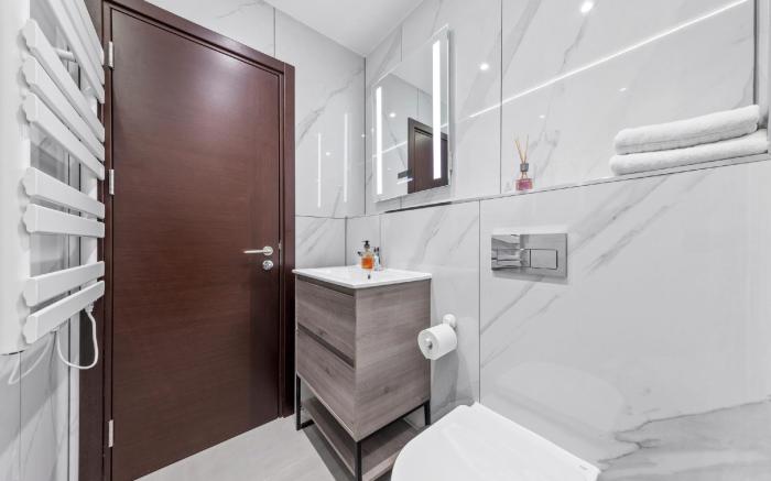 Modern Spacious Sleeps 4 Studio Golders Green