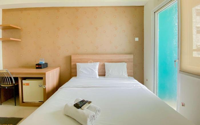 Comfort Studio at Green Pramuka City By Travelio