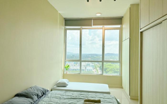 JB Sunset Studio |Paradigm & UTM