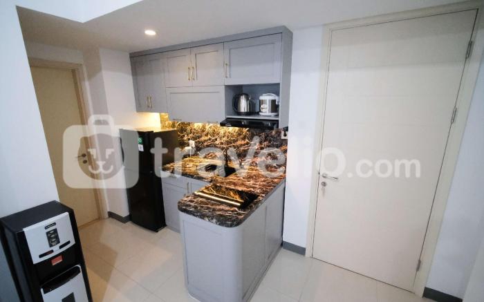 Compact 2BR Benson Supermall Mansion By Travelio