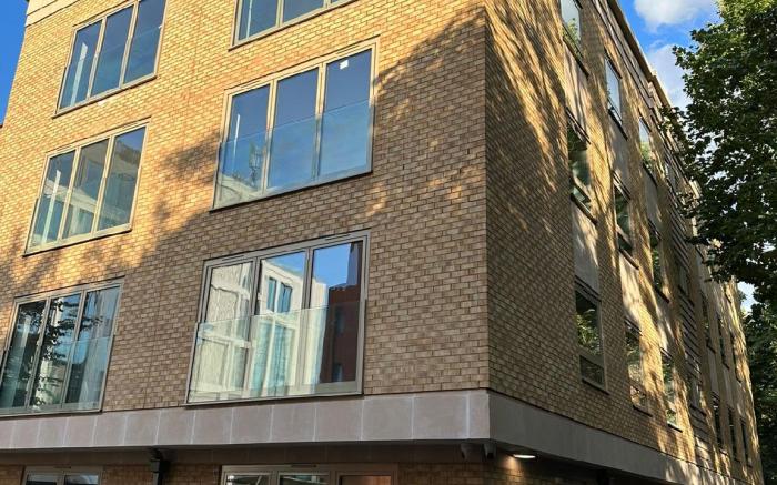 Kensington House by Solitaire Suites