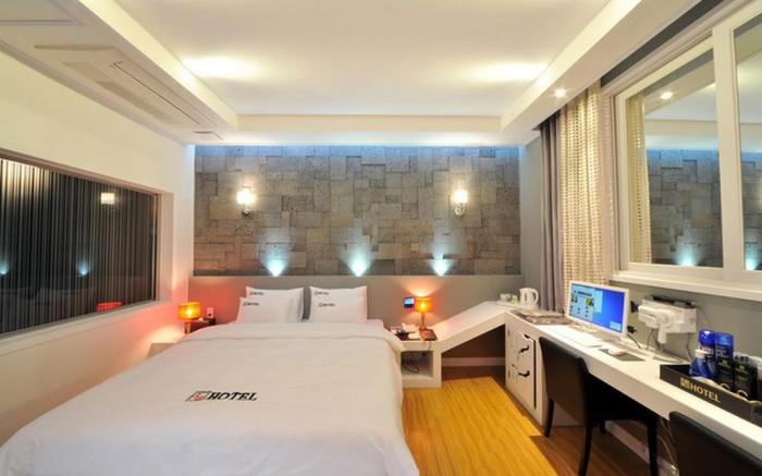 Luxury Hotel
