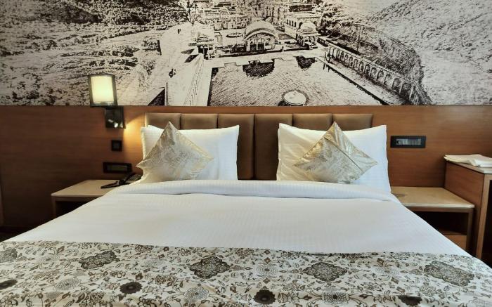 Royal Lakshmi Palace