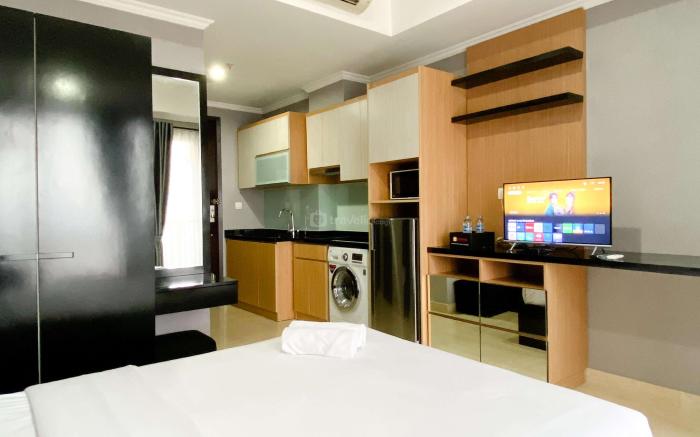 Good Deal Studio Menteng Park By Travelio
