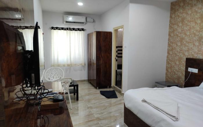 Hotel O R Square