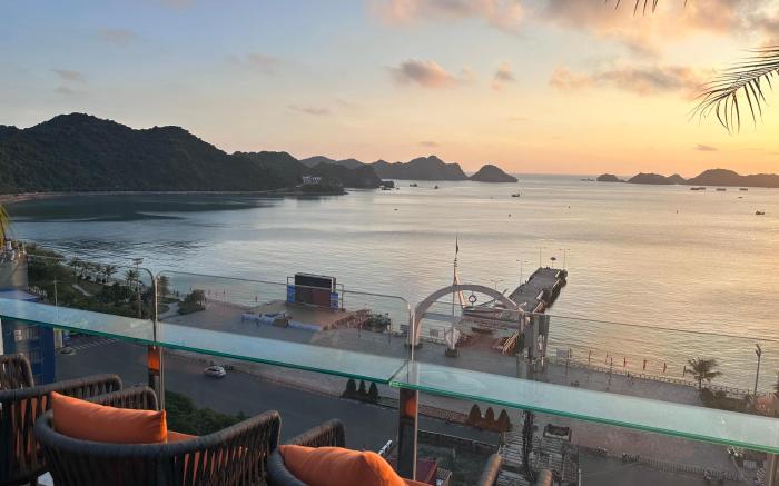 The Moon Boutique Hotel Cat Ba